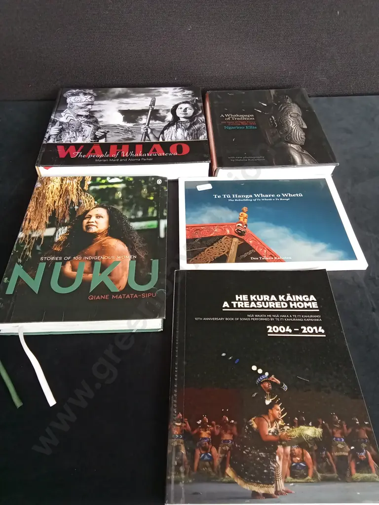 5 MĀORI BOOKS Image 1++