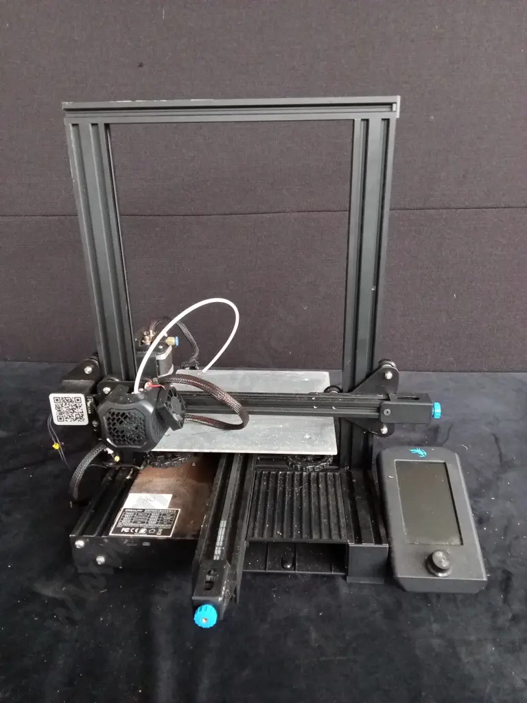 CREALITY 3D PRINTER AND GLASS PLATE Image 1++