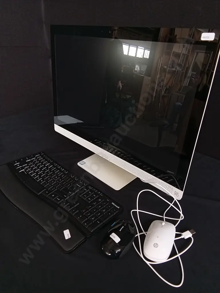 HP PAVILION DESKTOP AND MOUSE, MICROSOFT KEYBOARD AND MOUSE Image 1++