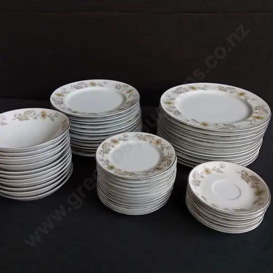 53 PIECES VICTORIA BY YAMATO FINE CHINA PLATES AND BOWLS SET