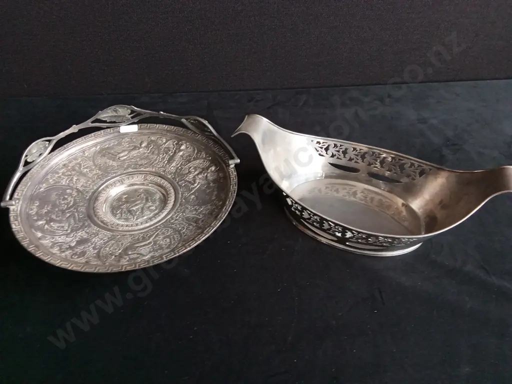 VINTAGE ELECTROTYPE CHARGER DISH AND VINTAGE FRUIT BOWL Image 1++