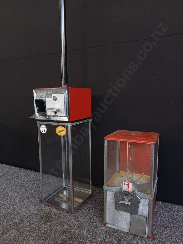 2 VENDING MACHINES/GUMBALL MACHINES Image 1++
