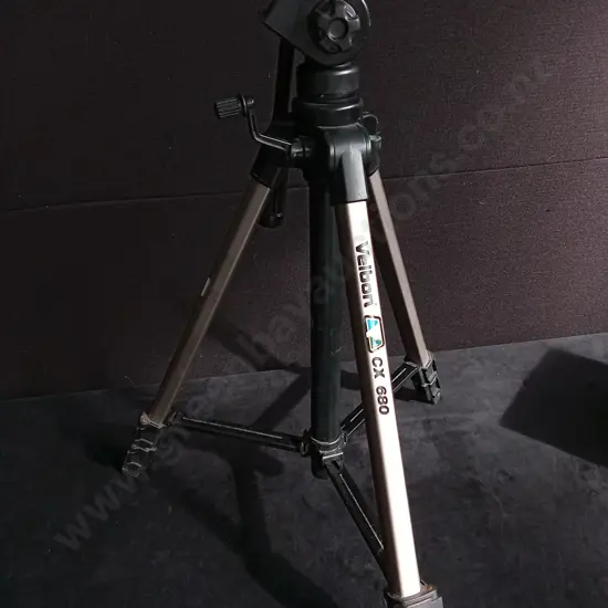 VELBON TRIPOD