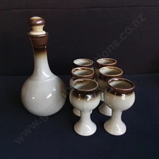 7 PIECES MADE IN NEW ZEALAND CERAMIC WINE DECANTER AND GOBLETS SET