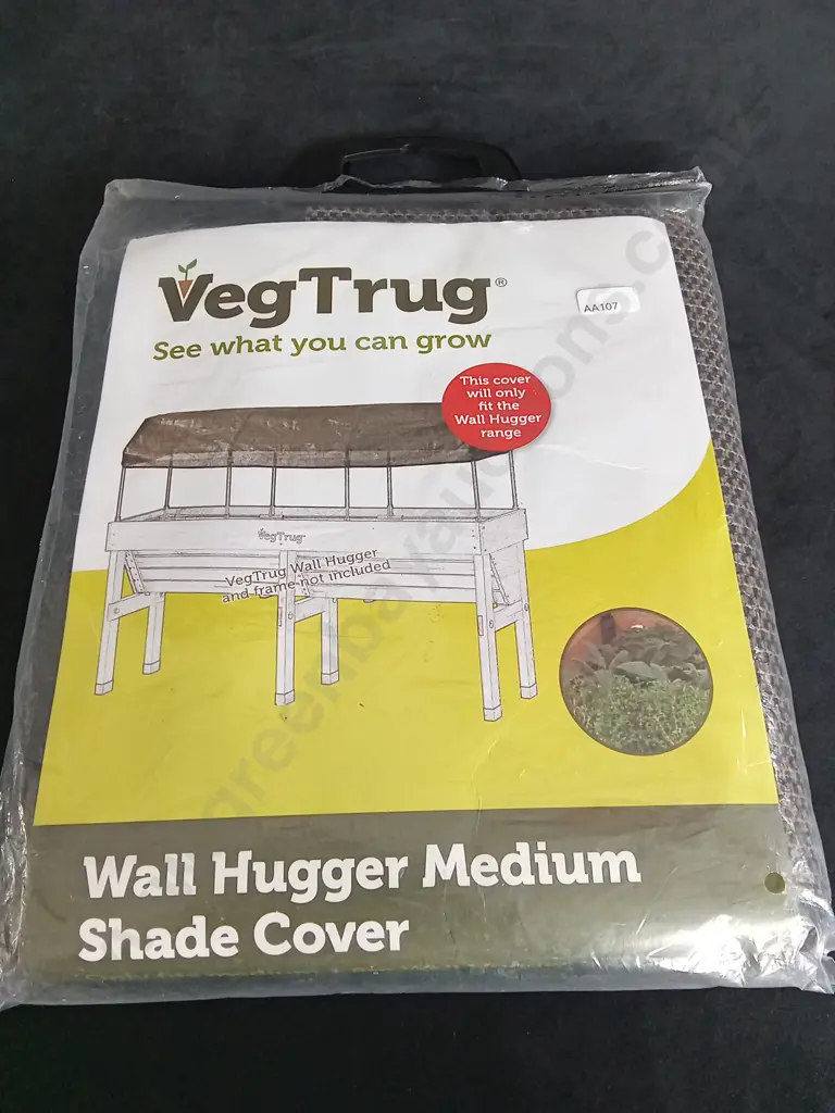 VEGTRUG WALL HUGGER MEDIUM SHADE COVER Image 1++