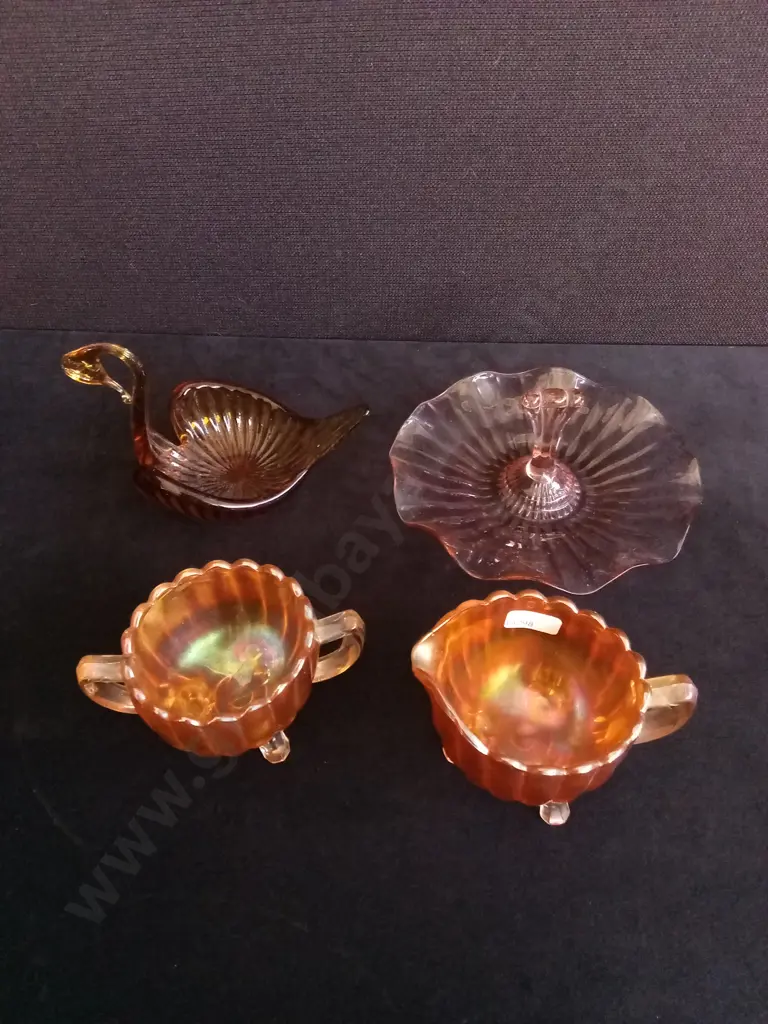 4 PIECES DECORATIVE GLASS MIX Image 1++