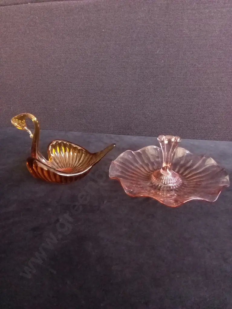 4 PIECES DECORATIVE GLASS MIX Image 1++