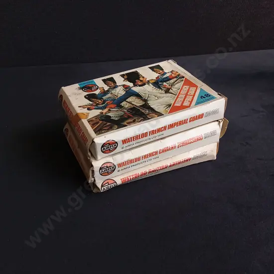 3 VINTAGE BOXES OF MILITARY MODELS, AIRFIX