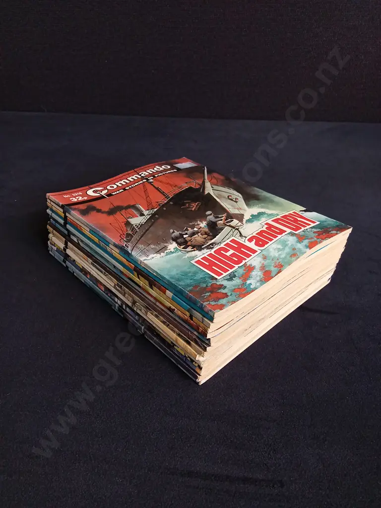15 PIECES MIX OF VINTAGE COMMANDO WAR COMICS Image 1++