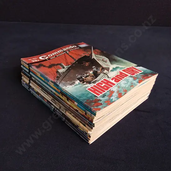 15 PIECES MIX OF VINTAGE COMMANDO WAR COMICS