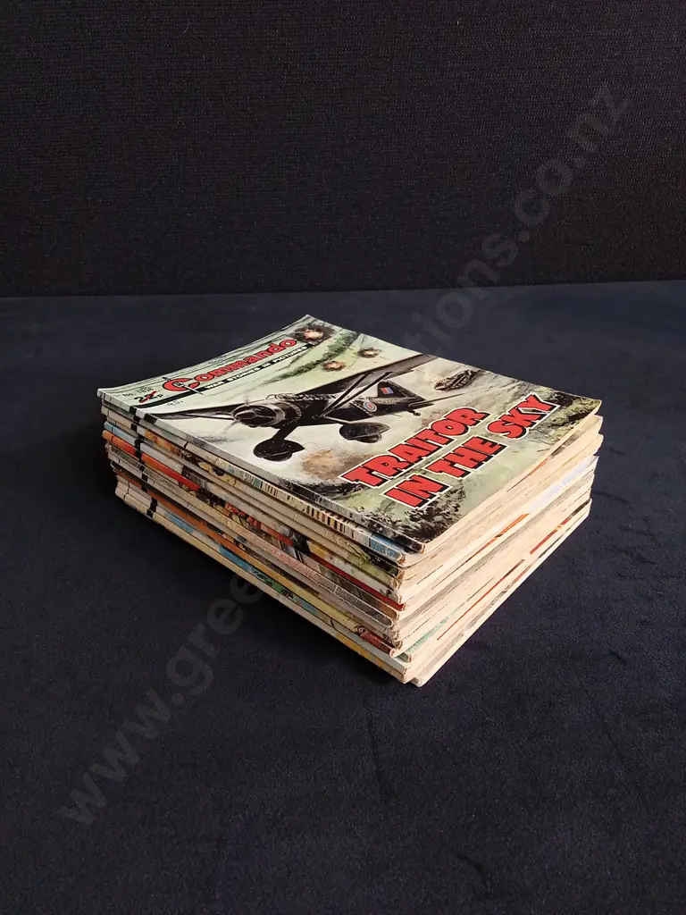 15 PIECES MIX OF VINTAGE COMMANDO WAR COMICS Image 1++