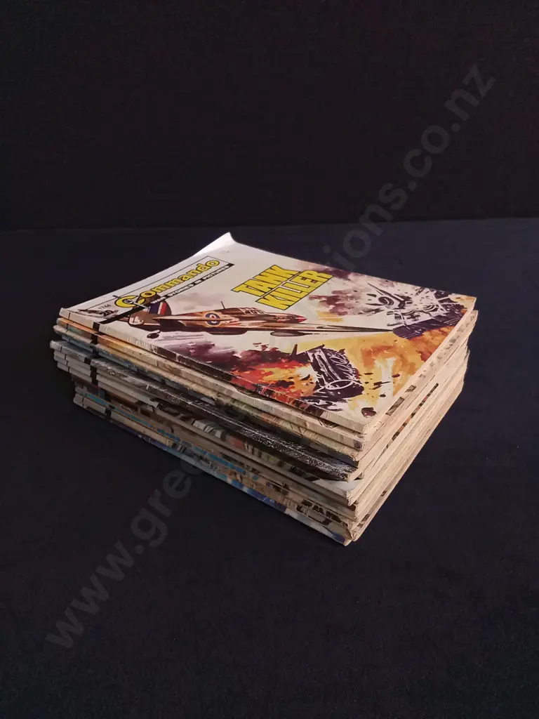 15 PIECES MIX OF VINTAGE COMMANDO WAR COMICS Image 1++