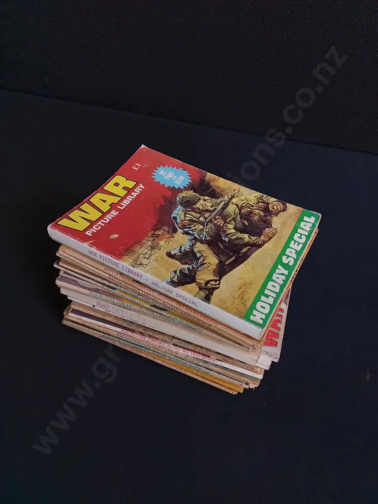 29 PIECES MIX OF VINTAGE WAR PICTURE LIBRARY AND BATTLE PICTURE LIBRARY COMICS Image 1++
