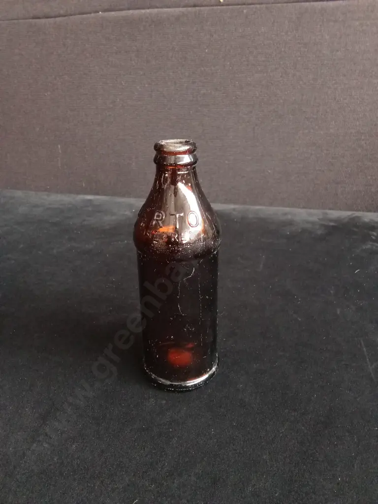 7 PIECES AMBER GLASS BOTTLES AND JUG Image 1++