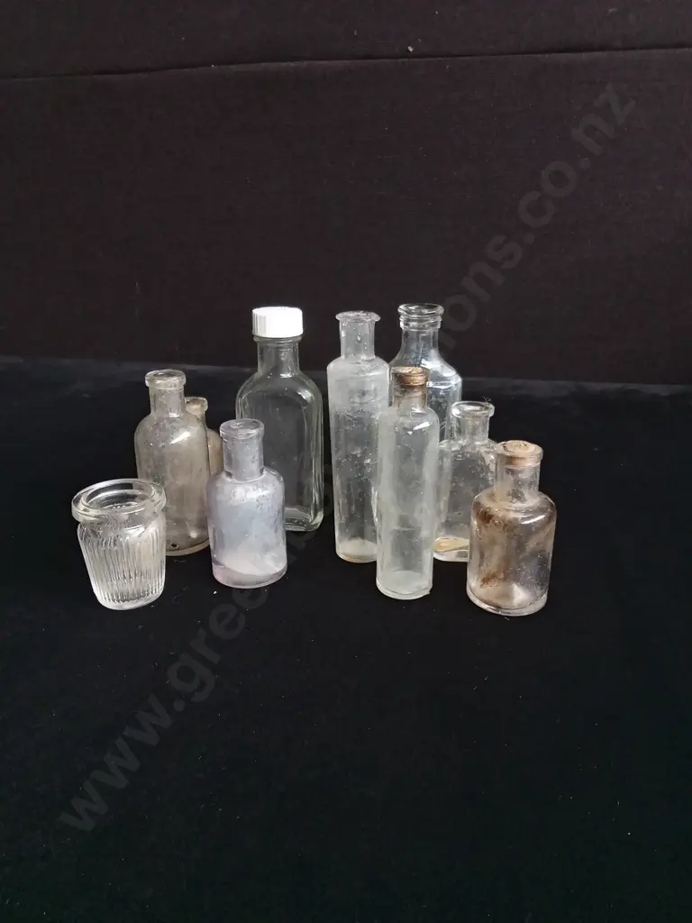 10 PIECES CLEAR GLASS BOTTLES Image 1++