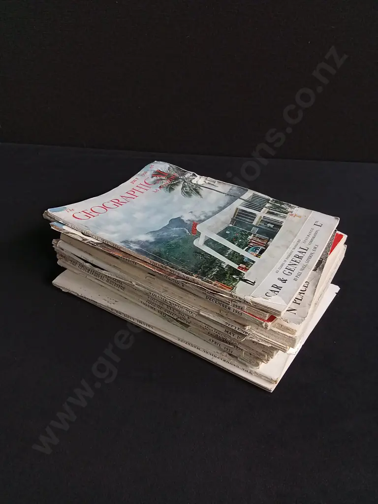 VINTAGE GEOGRAPHICAL MAGAZINES 1950S Image 1++
