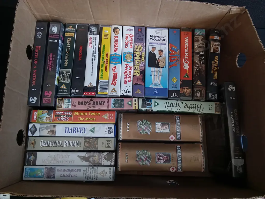BOX OF VINTAGE VHS TAPES Image 1++
