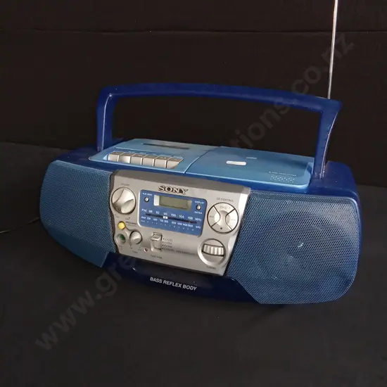 SONY CFD-V177 BLUE PORTABLE CD RADIO CASSETTE BOOMBOX WORKING
