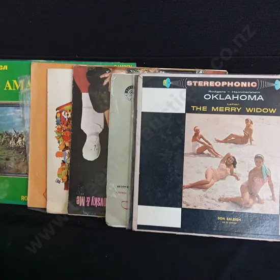 10 VINTAGE RECORDS
