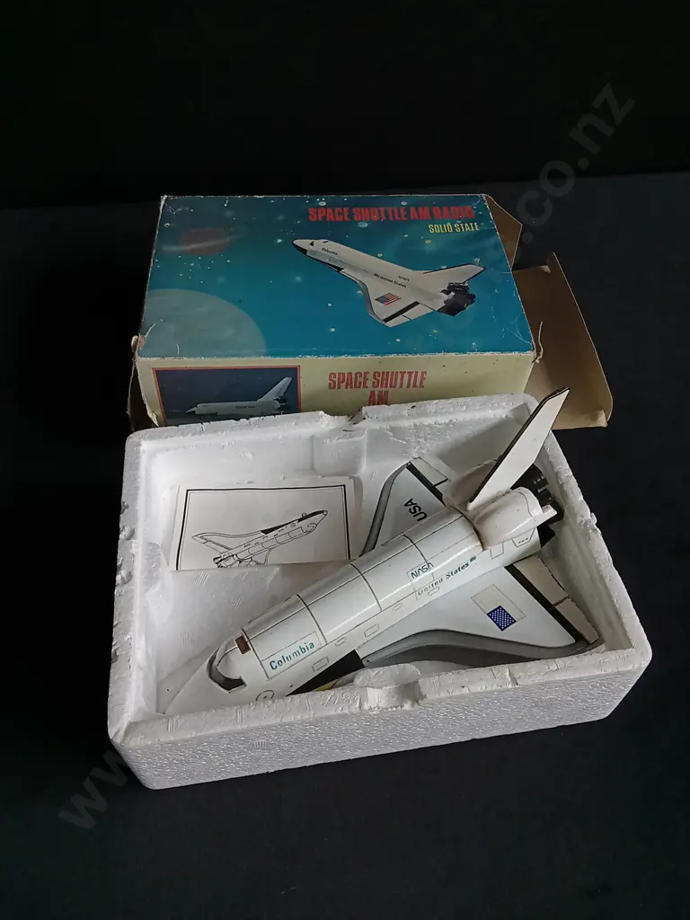 VINTAGE SPACE SHUTTLE COLUMBIA NOVELTY AM RADIO Image 1++