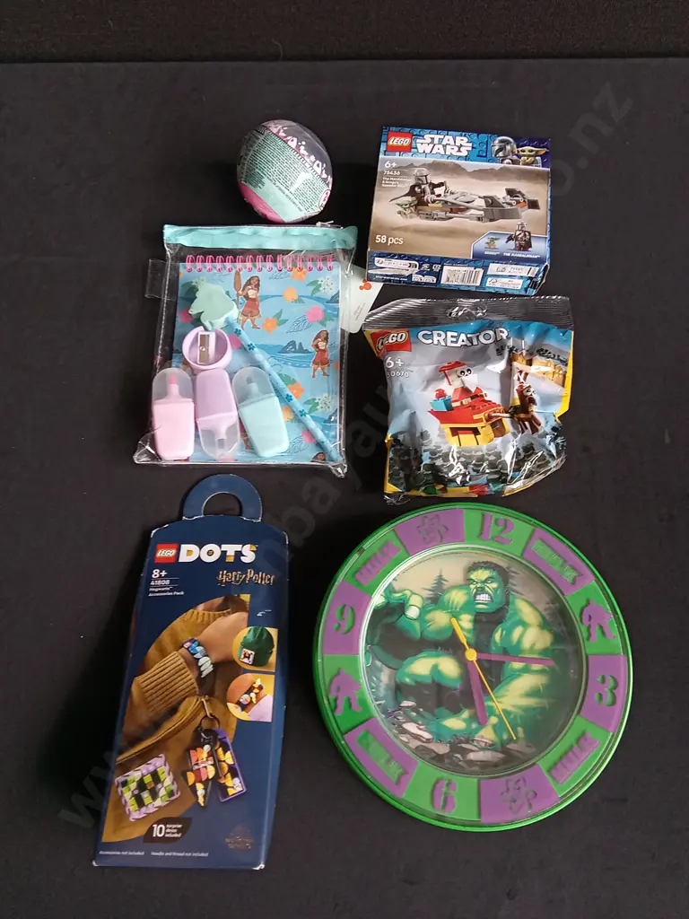 6 PIECES BRAND NEW TOYS Image 1++