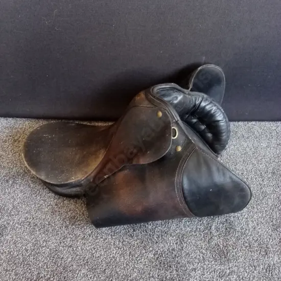 LEATHER HORSE SADDLE
