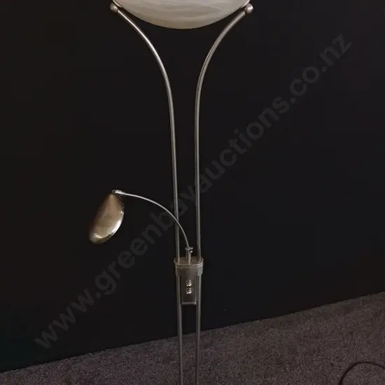 CHROME FINISHED MOTHER AND CHILD FLOOR LAMP WORKING