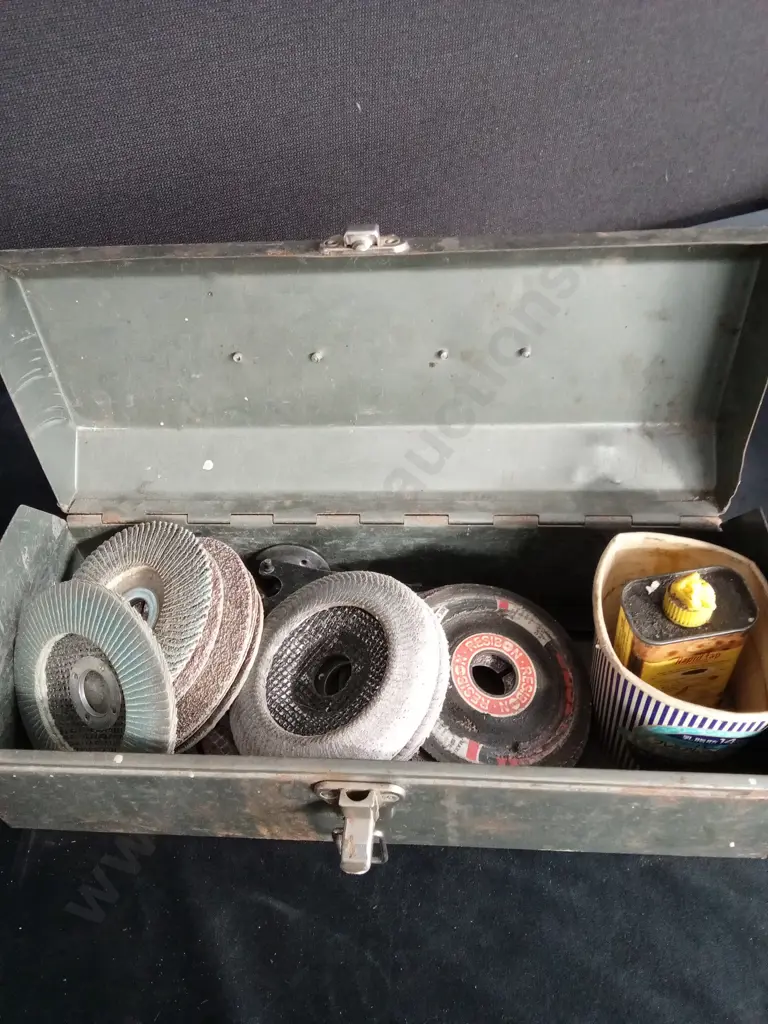 BENCH GRINDER AND WITH BOX OF EXTRA PARTS Image 1++