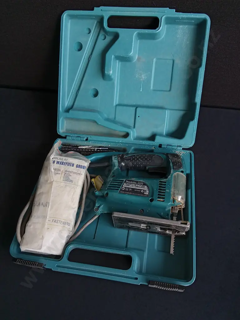 MAKITA 4329 CORDED JIGSAW Image 1++