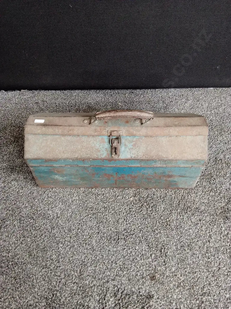 TOOL BOX AND TOOLS Image 1++