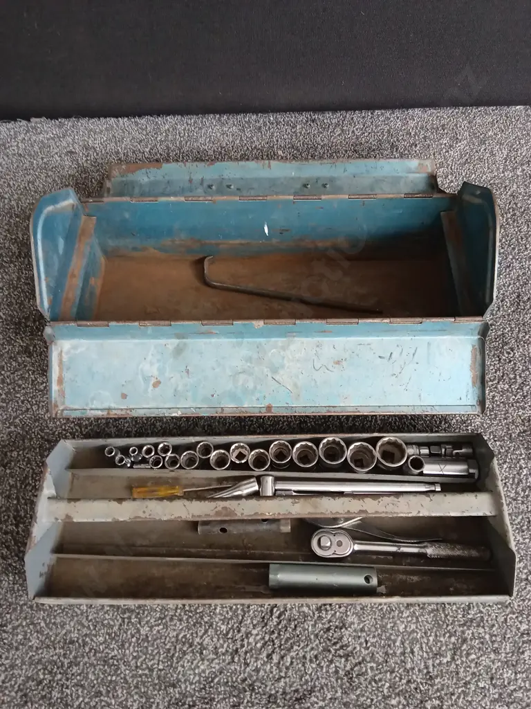 TOOL BOX AND TOOLS Image 1++