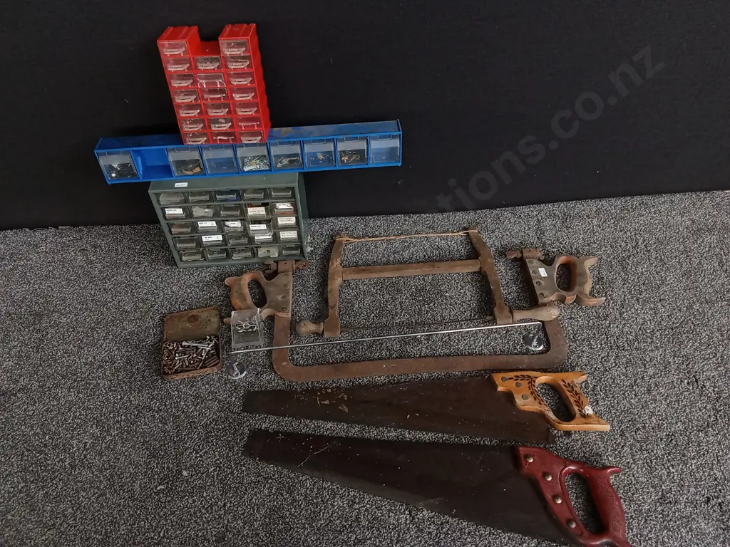 ASSORTED TOOLS AND TOOL BITS Image 1++