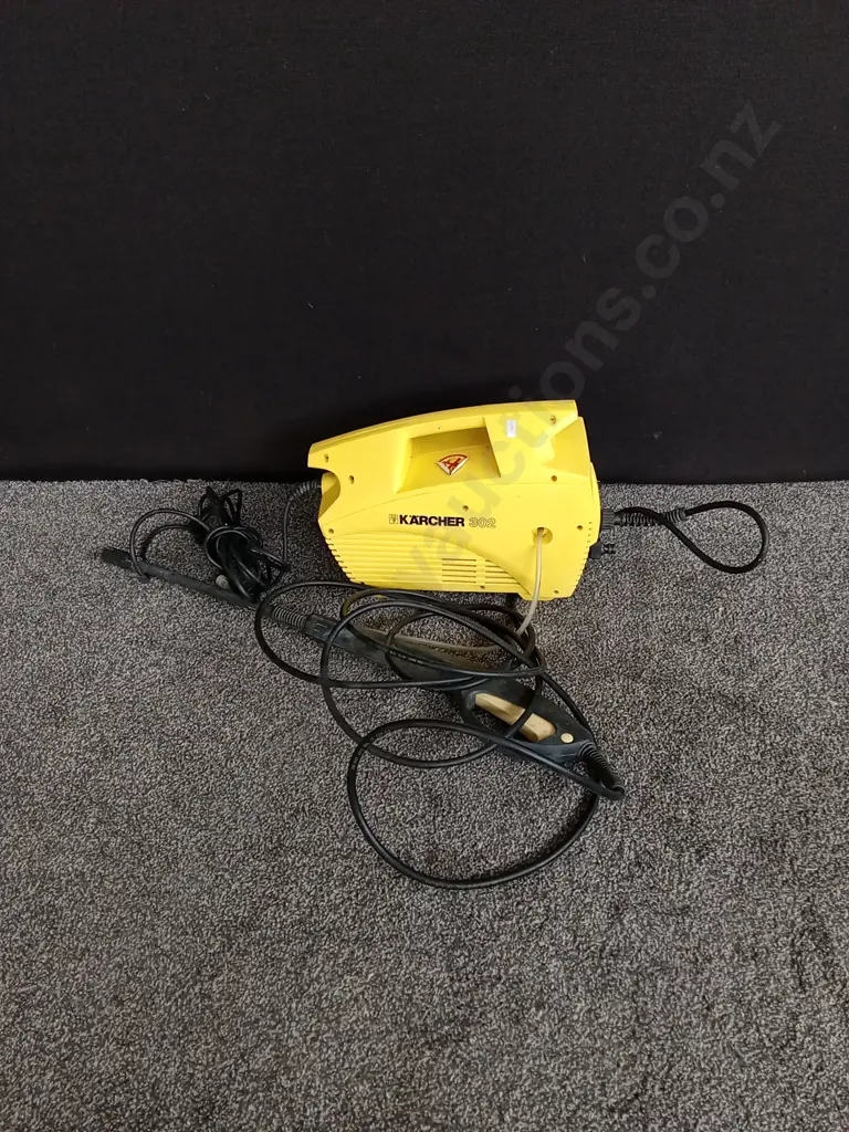 KARCHER 302 COMPACT ELECTRIC PRESSURE WASHER Image 1++