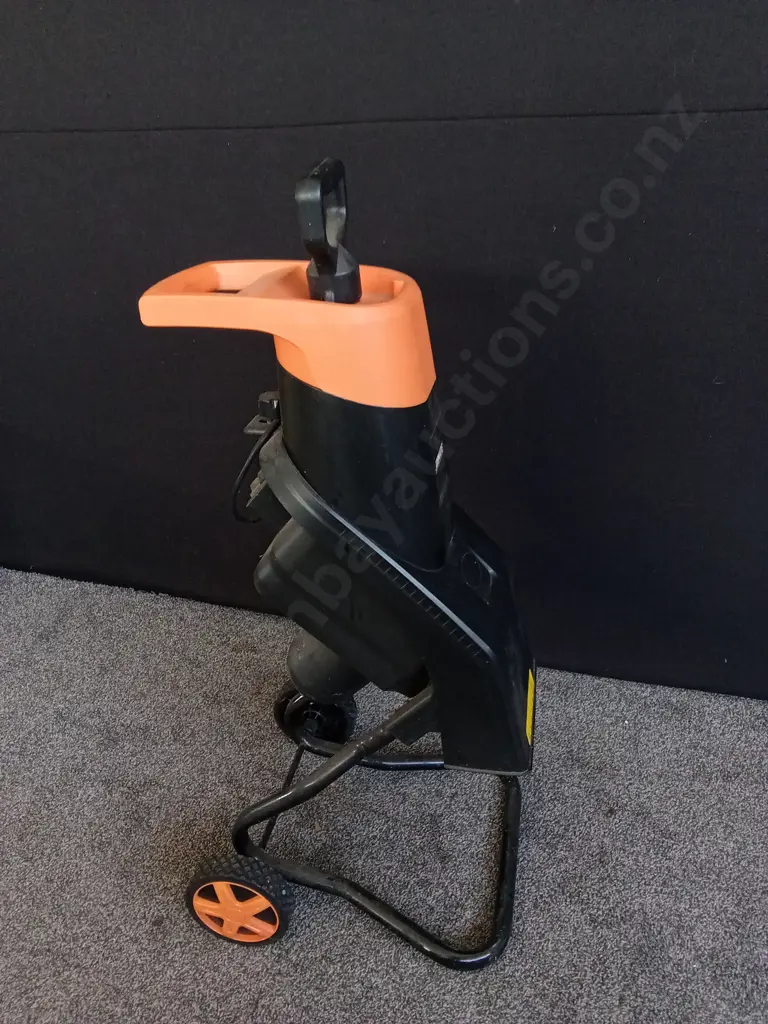 JOBMATE GARDEN SHREDDER Image 1++