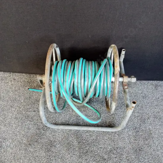 FREESTANDING HOSE