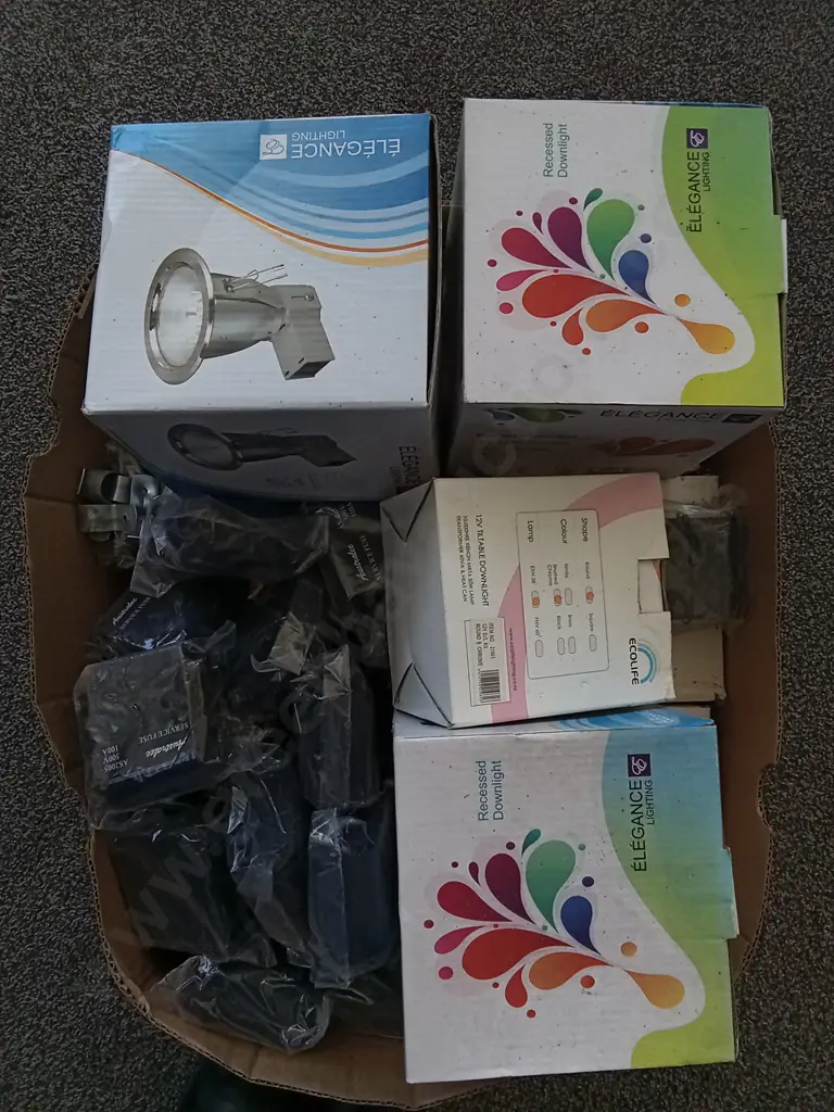 MISCELLANEOUS BOX OF BRAND NEW LIGHTING Image 1++