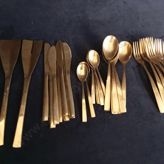 SALT & PEPPER GOLD COLOURED CUTLERY SET
