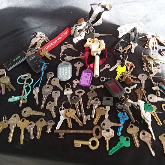 COLLECTION OF KEYS