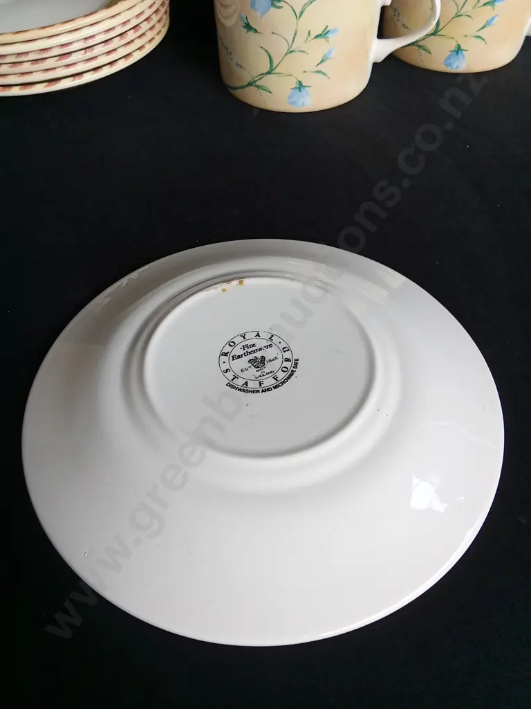 6 ROYAL STAFFORD TEA CUP AND SAUCERS SETS Image 1++
