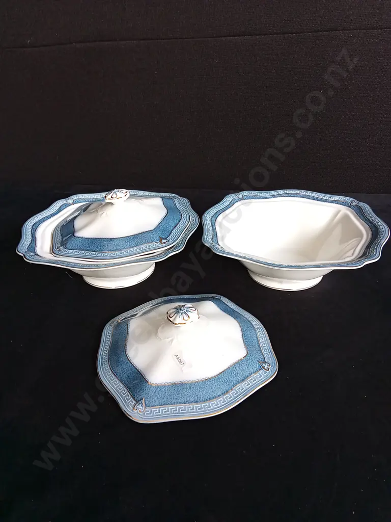 2 ALLIES DISHES 2 NEVADA SOL DISHES AND 2 CERAMIC JUGS Image 1++