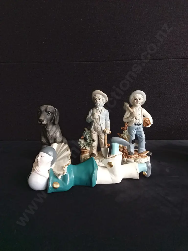 4 PIECES DECORATIVE FIGURES MIX Image 1++