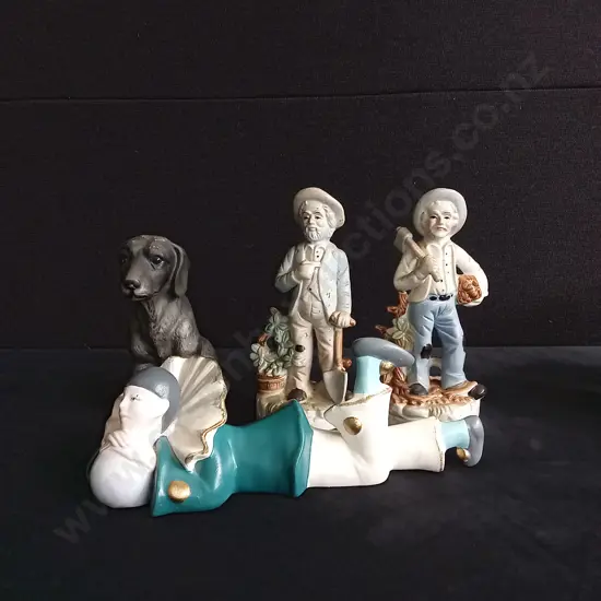 4 PIECES DECORATIVE FIGURES MIX