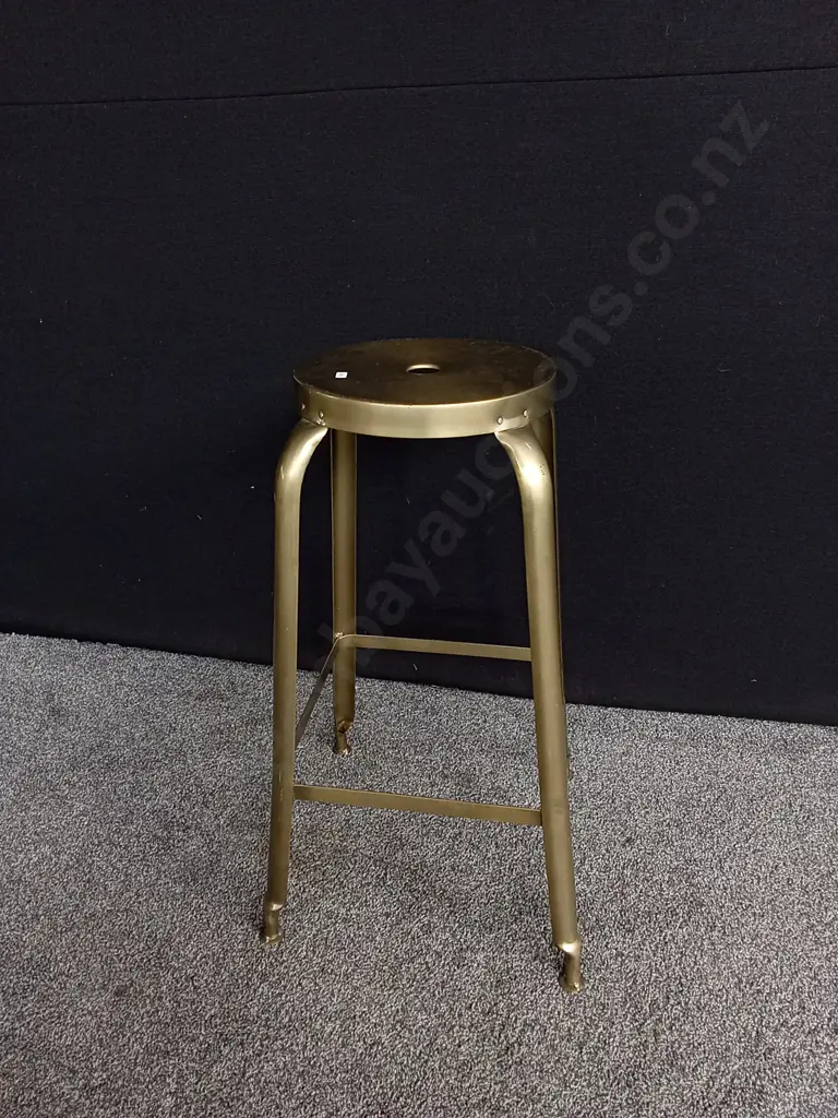 GOLD METAL STOOL Image 1++