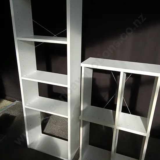 2 SHELVES TALLEST H 1.95 CM X W 66 CM X D 30 CM