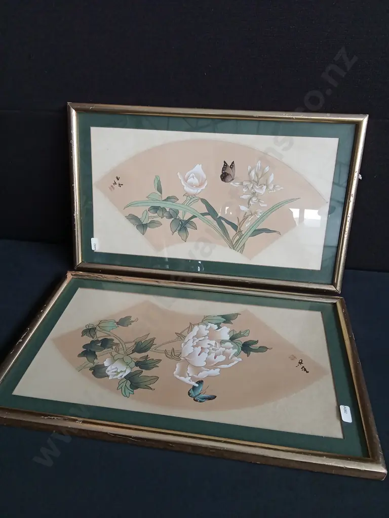 2 PIECES FRAMED CHINESE PRINTS Image 1++