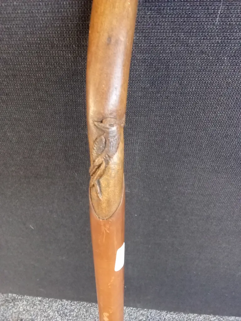 WOODEN AND LEATHER WALKING STICK Image 1++