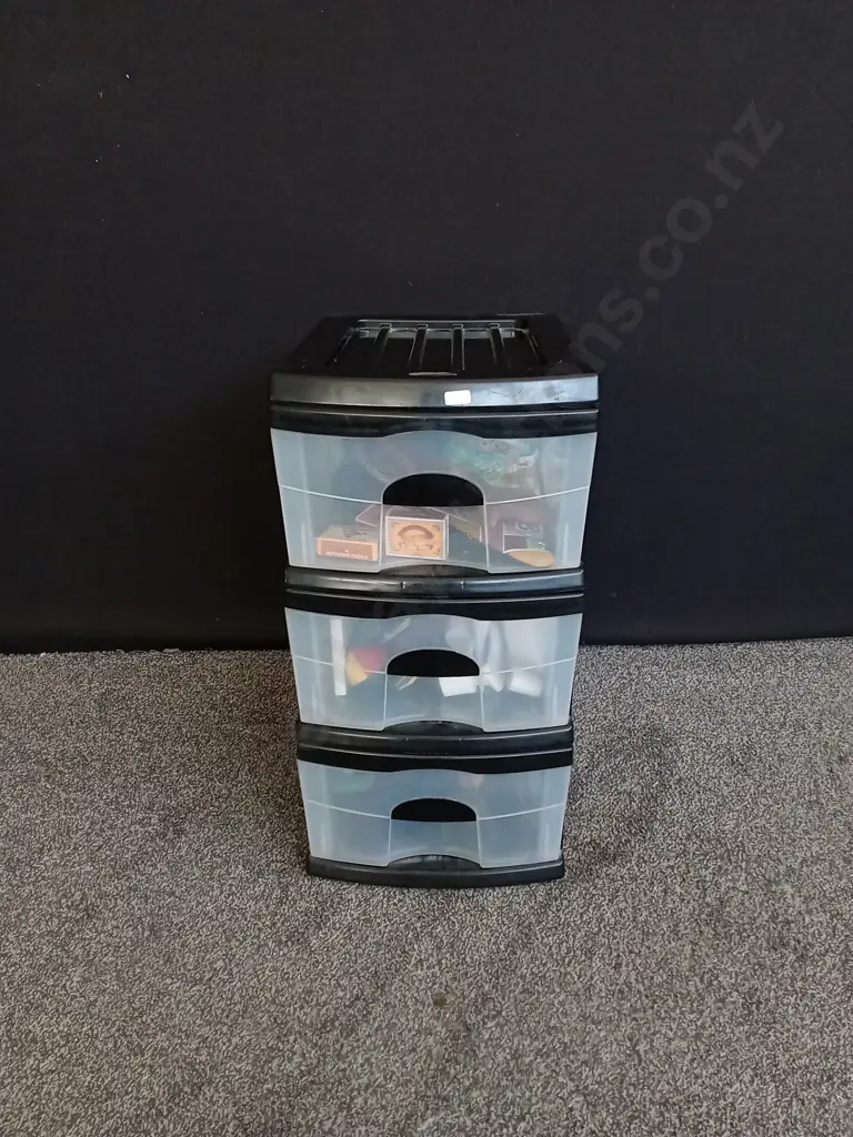 PLASTIC SET OF DRAWERS WITH ASSORTED TOYS Image 1++