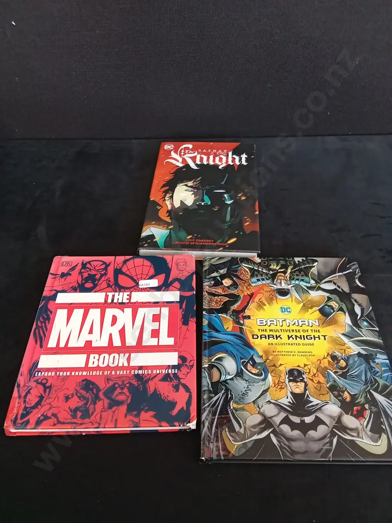 3 DC AND MARVEL BOOKS Image 1++