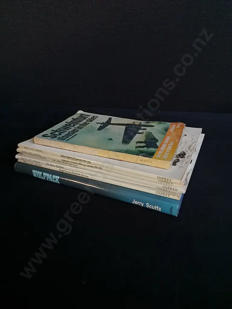 7 BOOKS ON WAR AND MILITARY Image 1++