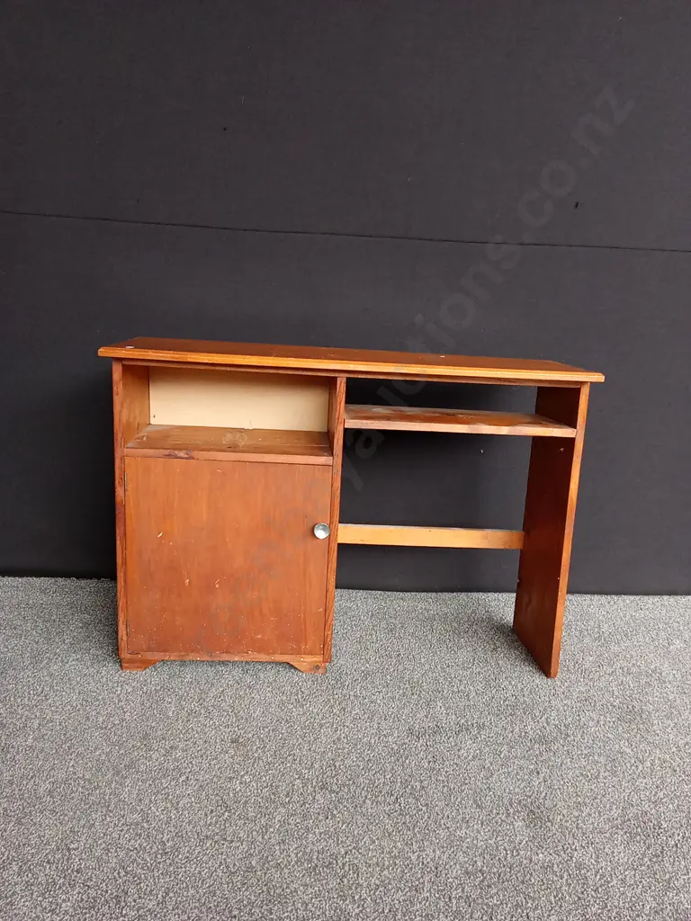 WOODEN DESK WITH ONE DOOR L1.06M D35CM H75CM Image 1++